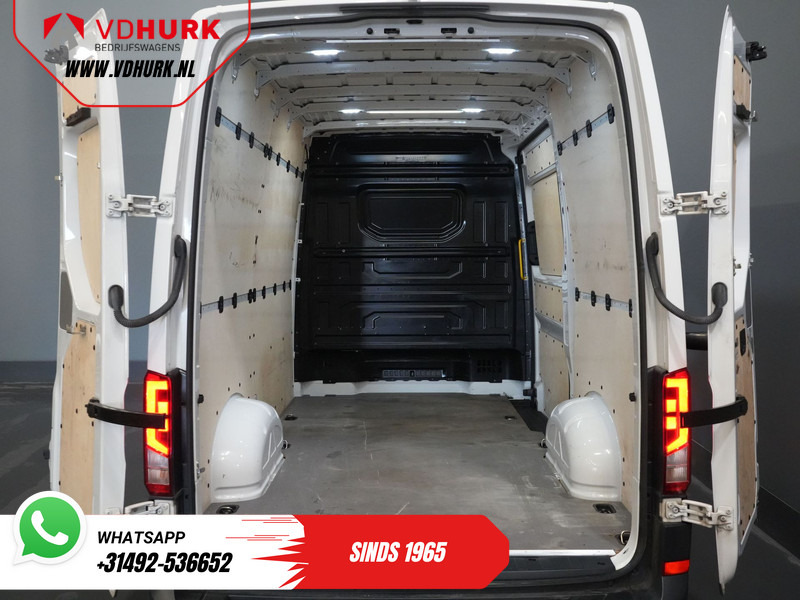 Цельнометаллический фургон Volkswagen Crafter 35 2.0 TDI 140 pk L3H3 BPM VRIJ! 270Gr. Deuren/ Carplay/ Climate/ Camera/ Cruise: фото 15