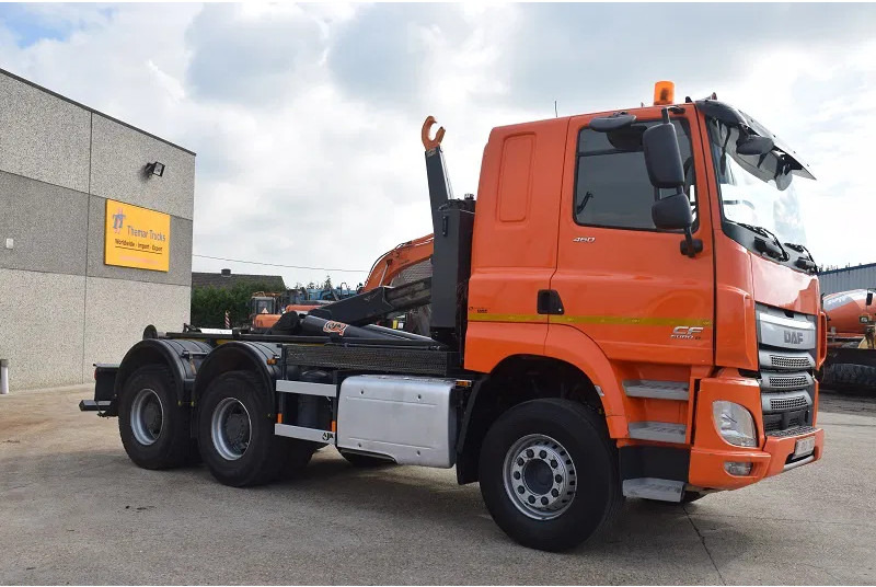 DAF CF 460 - Крюковой мультилифт: фото 4 DAF CF 460 - Крюковой мультилифт: фото 4