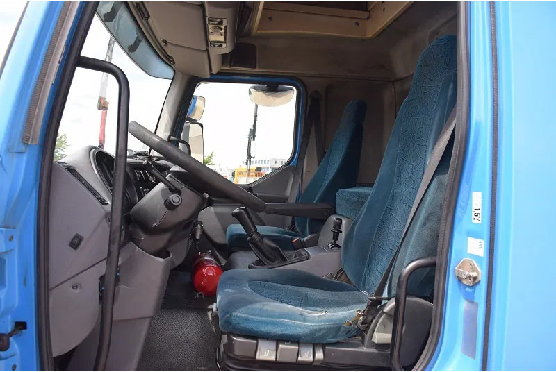 Грузовик с закрытым кузовом DAF LF 220 LF45 220: фото 8 Грузовик с закрытым кузовом DAF LF 220 LF45 220: фото 8