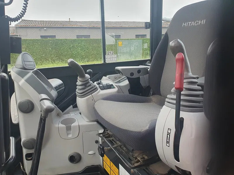 Hitachi ZX33U -5A -CLR - Мини-экскаватор: фото 5 Hitachi ZX33U -5A -CLR - Мини-экскаватор: фото 5