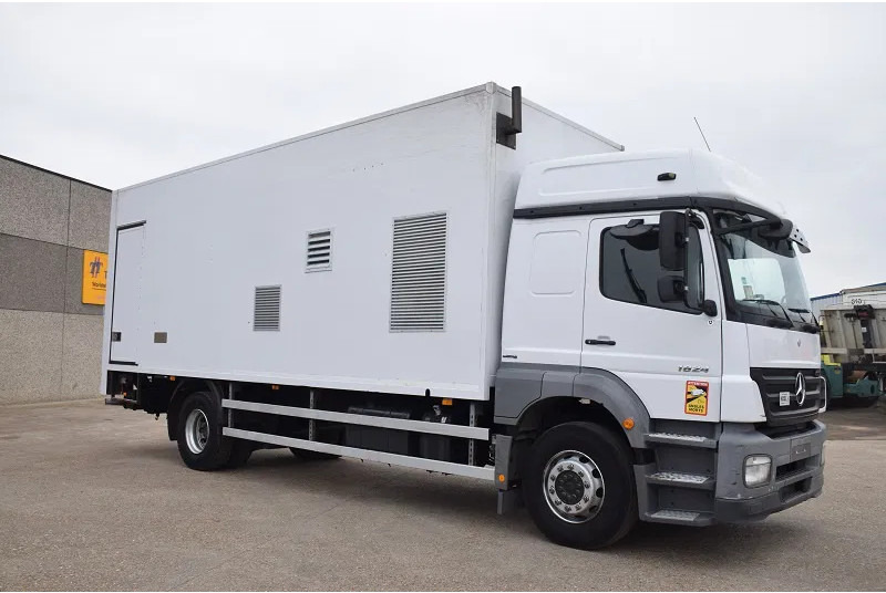 Mercedes-Benz Axor 1824 - Грузовик с закрытым кузовом: фото 5 Mercedes-Benz Axor 1824 - Грузовик с закрытым кузовом: фото 5