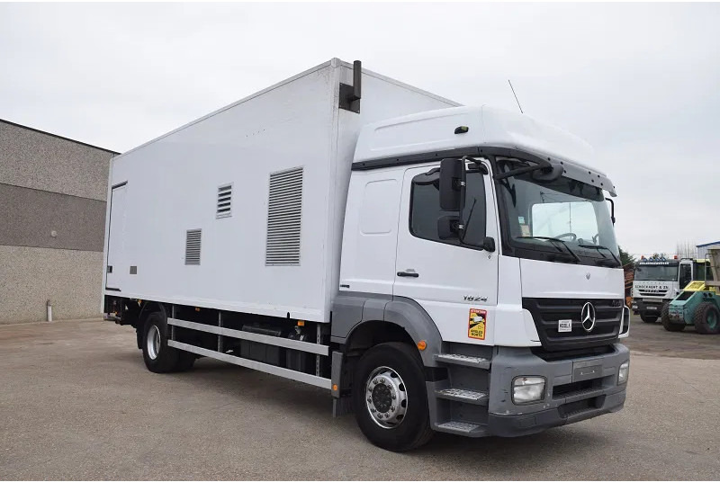 Mercedes-Benz Axor 1824 - Грузовик с закрытым кузовом: фото 4 Mercedes-Benz Axor 1824 - Грузовик с закрытым кузовом: фото 4
