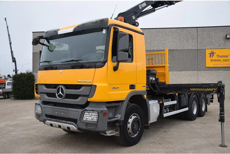 Mercedes-Benz - Грузовик бортовой/ Платформа, Автоманипулятор: фото 2 Mercedes-Benz - Грузовик бортовой/ Платформа, Автоманипулятор: фото 2