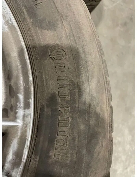 Continental Continental banden met velgen 235/65 R17 - Шины и диски для Легковых автомобилей: фото 3 Continental Continental banden met velgen 235/65 R17 - Шины и диски для Легковых автомобилей: фото 3