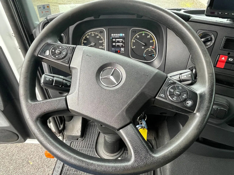 Mercedes-Benz Atego 1221 *Cruise control*Bluetooth*Elektrisch verstelbare en verwarmde spiegels - Рефрижератор: фото 3 Mercedes-Benz Atego 1221 *Cruise control*Bluetooth*Elektrisch verstelbare en verwarmde spiegels - Рефрижератор: фото 3