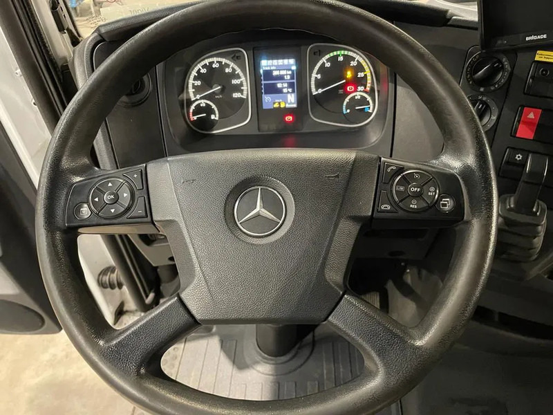 Mercedes-Benz Atego 1621 *Palfinger kraan*Containersysteem*luchtvering achteras*bluetooth - Крюковой мультилифт, Автоманипулятор: фото 4 Mercedes-Benz Atego 1621 *Palfinger kraan*Containersysteem*luchtvering achteras*bluetooth - Крюковой мультилифт, Автоманипулятор: фото 4