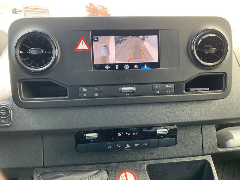 Mercedes-Benz Sprinter 315 L3H2*NEW Carrier xarios 350 -18°C*achteruitrijcamera*navigatie*zetelverwarming*360° camera* - Фургон-рефрижератор: фото 4 Mercedes-Benz Sprinter 315 L3H2*NEW Carrier xarios 350 -18°C*achteruitrijcamera*navigatie*zetelverwarming*360° camera* - Фургон-рефрижератор: фото 4