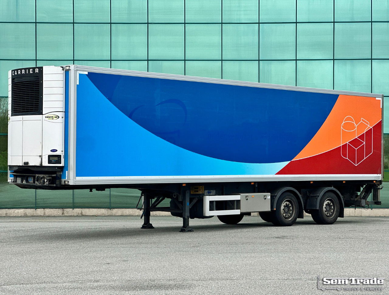 Gray and Adams City Trailer Carrier Vector 1850 MT TRI-Temp Tail Lift Side Door Steering Axle - Полуприцеп-рефрижератор: фото 1 Gray and Adams City Trailer Carrier Vector 1850 MT TRI-Temp Tail Lift Side Door Steering Axle - Полуприцеп-рефрижератор: фото 1