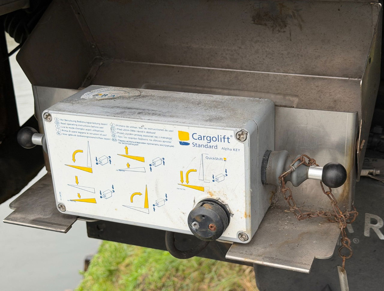 Прицеп-рефрижератор HTF Heiwo Isolated BOX TRS Cooling Tail Lift Holland-Trailer: фото 14 Прицеп-рефрижератор HTF Heiwo Isolated BOX TRS Cooling Tail Lift Holland-Trailer: фото 14