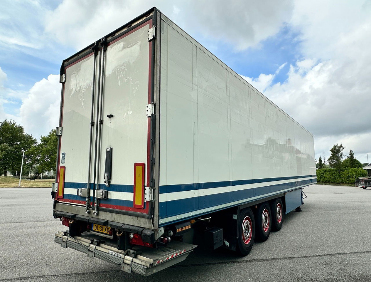 Schmitz Cargobull SCBS3B Carrier Vector 1550 Only 3367 Engine Hours Flowerwide 270 CM High Inside Lift Axle Tail Lift - Полуприцеп-рефрижератор: фото 4 Schmitz Cargobull SCBS3B Carrier Vector 1550 Only 3367 Engine Hours Flowerwide 270 CM High Inside Lift Axle Tail Lift - Полуприцеп-рефрижератор: фото 4