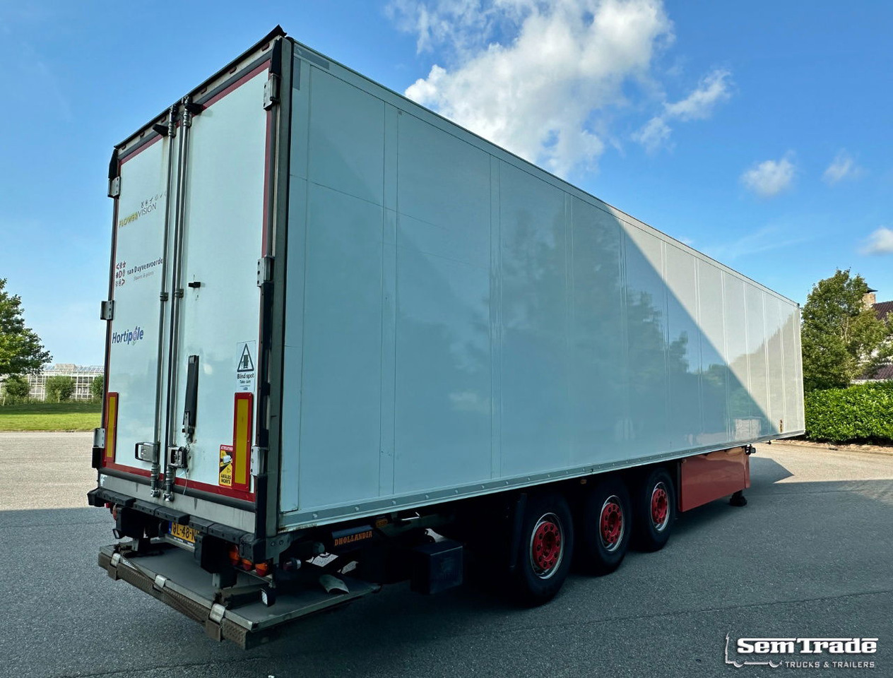 Schmitz Cargobull SKO24 Carrier Vector 1850 2X Lift Axle Flowerwide 270 CM High Holland Trailer - Полуприцеп-рефрижератор: фото 5 Schmitz Cargobull SKO24 Carrier Vector 1850 2X Lift Axle Flowerwide 270 CM High Holland Trailer - Полуприцеп-рефрижератор: фото 5