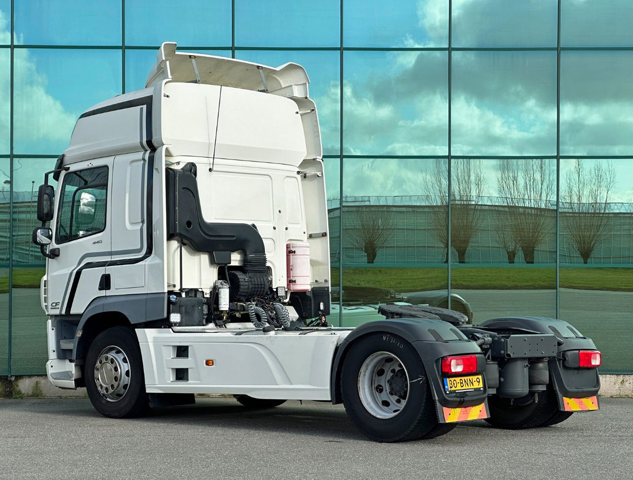 DAF CF 440 FT Space CAB 2x Tanks 766.000 KM TOP Condition NL Truck 2 Similar Pie - Тягач: фото 3 DAF CF 440 FT Space CAB 2x Tanks 766.000 KM TOP Condition NL Truck 2 Similar Pie - Тягач: фото 3