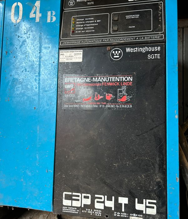 Chargeurs de batteries de traction pour elevateurs , transpalettes , gerbeurs electriques - Промышленное оборудование: фото 4 Chargeurs de batteries de traction pour elevateurs , transpalettes , gerbeurs electriques - Промышленное оборудование: фото 4