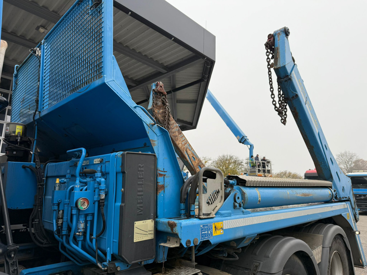 SCANIA P450 6x2 + AK16N TC - Портальный бункеровоз: фото 2 SCANIA P450 6x2 + AK16N TC - Портальный бункеровоз: фото 2