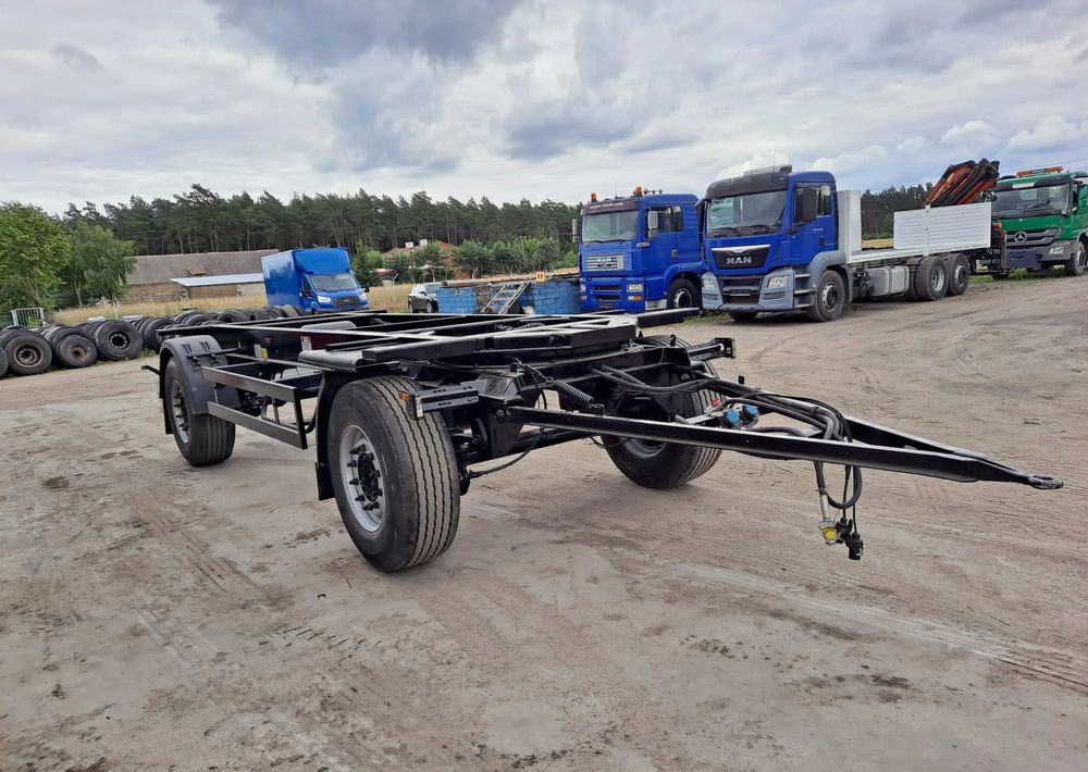 Krone Przyczepa Krone BDF do przewozu mleka - Прицеп-контейнеровоз/ Сменный кузов: фото 1 Krone Przyczepa Krone BDF do przewozu mleka - Прицеп-контейнеровоз/ Сменный кузов: фото 1