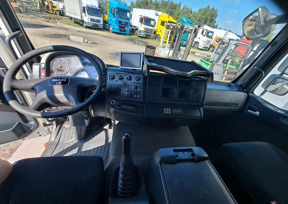 Рефрижератор MAN TGL 12.220 Chłodnia agregat WKD-II SR: фото 16 Рефрижератор MAN TGL 12.220 Chłodnia agregat WKD-II SR: фото 16