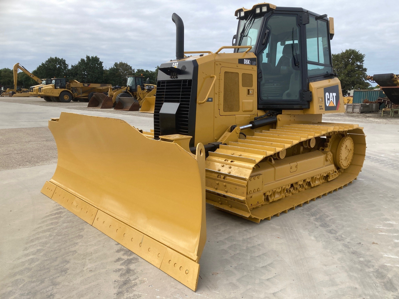 CATERPILLAR D6K2 LGP - Бульдозер: фото 1 CATERPILLAR D6K2 LGP - Бульдозер: фото 1