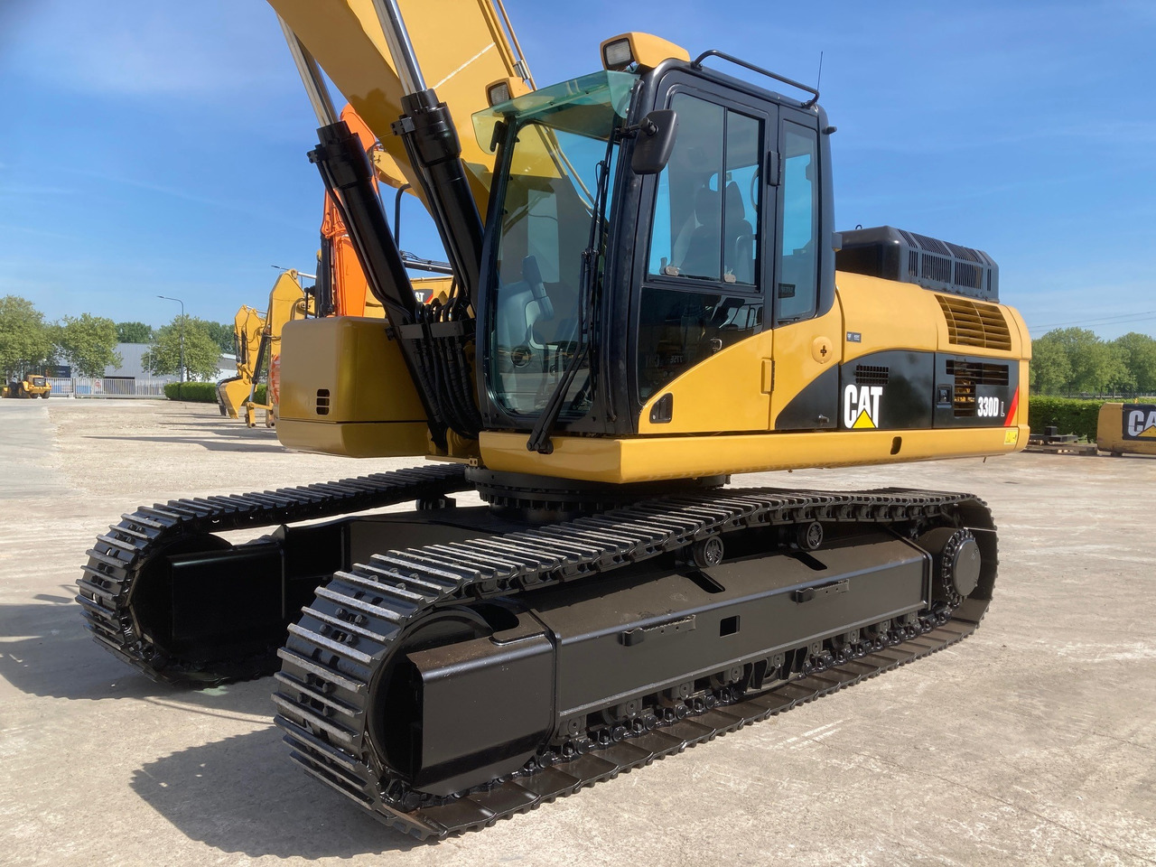 Caterpillar 330DL - Гусеничный экскаватор: фото 2 Caterpillar 330DL - Гусеничный экскаватор: фото 2
