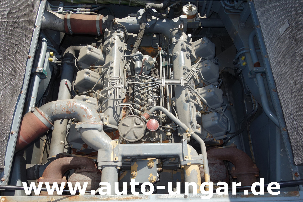 Аэродромный тягач GOLDHOFER AST-1 A500 Baujahr 1999 Push-Back towbarless Pushback Liebherr used GSE: фото 14