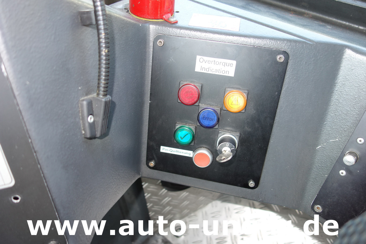 Аэродромный тягач GOLDHOFER AST-1 A500 Baujahr 1999 Push-Back towbarless Pushback Liebherr used GSE: фото 22