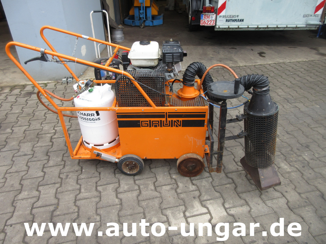 Grün GST Straßentrockner Hofmann H95 Road Dryer Roadmarking Straßenmarkierung Graco - Асфальтоукладочная техника: фото 1 Grün GST Straßentrockner Hofmann H95 Road Dryer Roadmarking Straßenmarkierung Graco - Асфальтоукладочная техника: фото 1