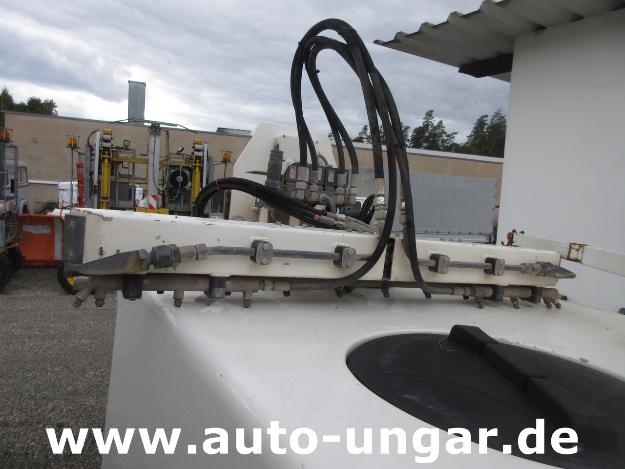 CMAR NC300 Schwemmaufbau Laveuse Bj. 2014 für Multicar Tremo Hochdruck - Коммунальная/ Специальная техника: фото 5 CMAR NC300 Schwemmaufbau Laveuse Bj. 2014 für Multicar Tremo Hochdruck - Коммунальная/ Специальная техника: фото 5