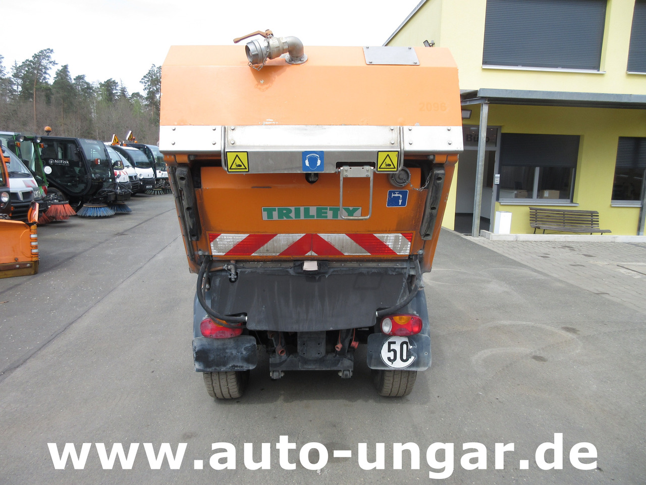 Multicar Tremo X56 4x4 Euro 5 Bj. 2015 Trilety TXK Kehr-Aufbau Motorschaden - Коммунальная/ Специальная техника: фото 5 Multicar Tremo X56 4x4 Euro 5 Bj. 2015 Trilety TXK Kehr-Aufbau Motorschaden - Коммунальная/ Специальная техника: фото 5