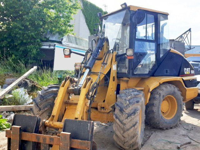 Caterpillar 908 (7t - Колёсный погрузчик: фото 2 Caterpillar 908 (7t - Колёсный погрузчик: фото 2