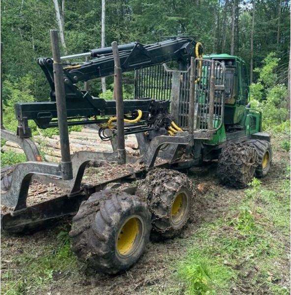 John Deere 1010E 8W - Форвардер: фото 2 John Deere 1010E 8W - Форвардер: фото 2