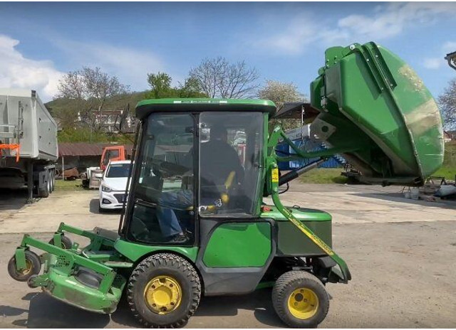 John Deere 1565 Serie II 4WD + MCS 600H - Газонокосилка: фото 2 John Deere 1565 Serie II 4WD + MCS 600H - Газонокосилка: фото 2