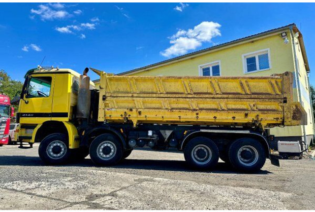 Mercedes-Benz 8x8 Actros 4148 K (952.33) 132t set komplet w zestaw! - Самосвал: фото 4 Mercedes-Benz 8x8 Actros 4148 K (952.33) 132t set komplet w zestaw! - Самосвал: фото 4