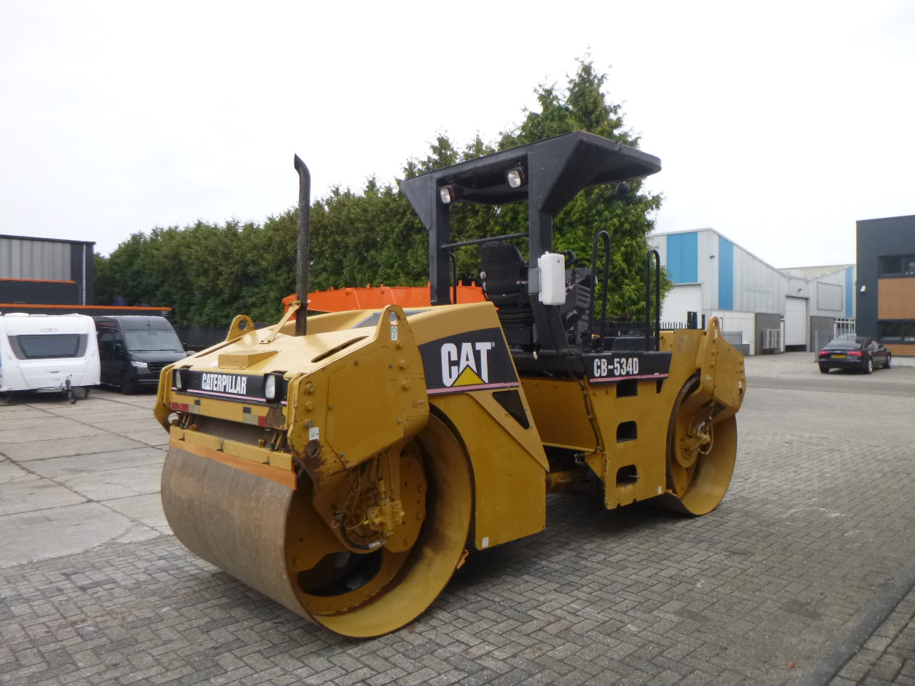 CATERPILLAR CB-534D - Дорожный каток: фото 5 CATERPILLAR CB-534D - Дорожный каток: фото 5