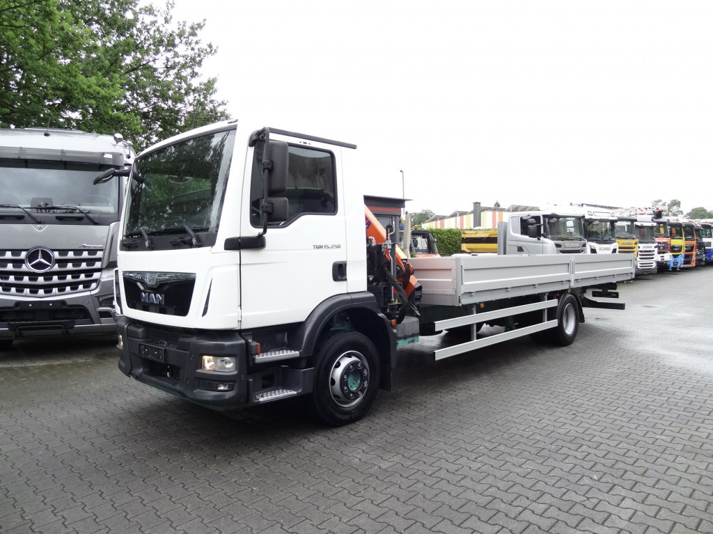 MAN TGM 15.250 Pesci SE78/2 Kran - Автоманипулятор, Грузовик бортовой/ Платформа: фото 1 MAN TGM 15.250 Pesci SE78/2 Kran - Автоманипулятор, Грузовик бортовой/ Платформа: фото 1