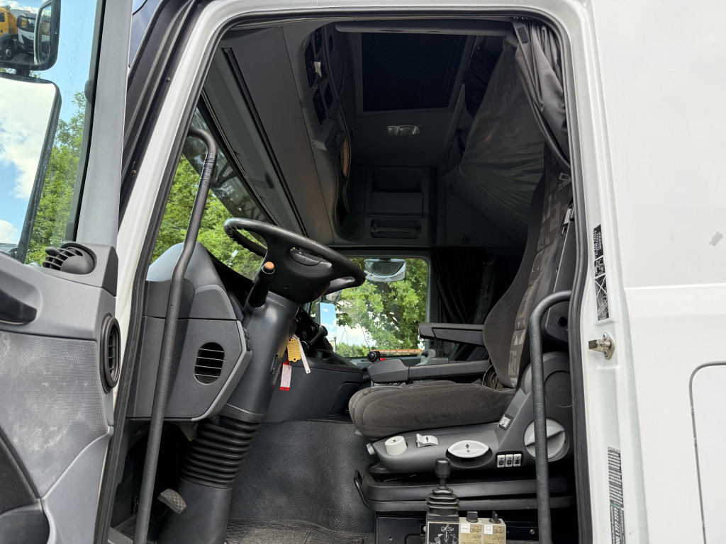 Mercedes-Benz Actros 1841 Kran Hiab 288 bis 30 Meter - Автоманипулятор, Грузовик бортовой/ Платформа: фото 4 Mercedes-Benz Actros 1841 Kran Hiab 288 bis 30 Meter - Автоманипулятор, Грузовик бортовой/ Платформа: фото 4