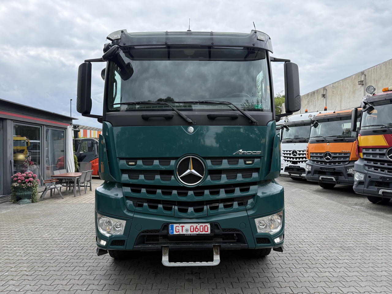 Крюковой мультилифт, Автоманипулятор Mercedes-Benz Arocs 3251 8X4 Haken mit Kran HMF 2620 K5: фото 10 Крюковой мультилифт, Автоманипулятор Mercedes-Benz Arocs 3251 8X4 Haken mit Kran HMF 2620 K5: фото 10
