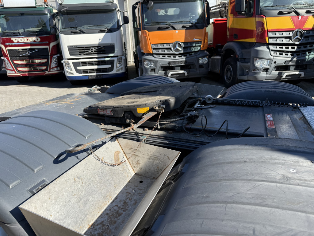 Scania R400 6X2 Kran Hiab 377-8 bis 25 Meter - Тягач: фото 2 Scania R400 6X2 Kran Hiab 377-8 bis 25 Meter - Тягач: фото 2