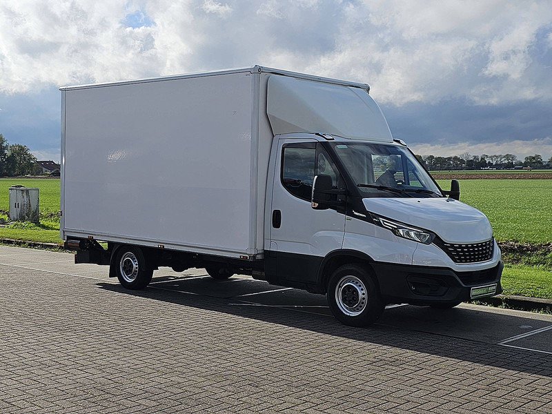Iveco Daily 35S18 3.0ltr ac aut. EUR6 - Фургон с закрытым кузовом: фото 5 Iveco Daily 35S18 3.0ltr ac aut. EUR6 - Фургон с закрытым кузовом: фото 5