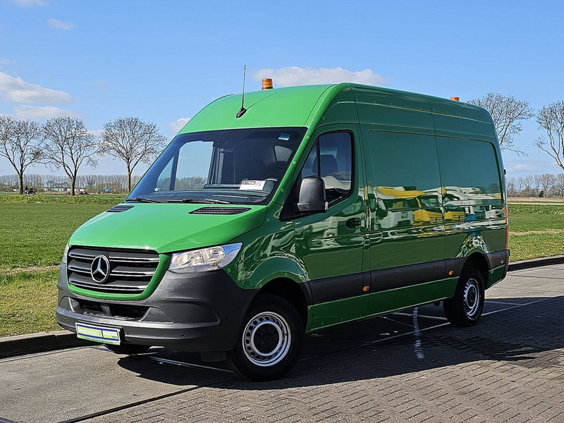 Mercedes-Benz Sprinter 314 L2H2 RWD Mbux Euro6! - Цельнометаллический фургон: фото 2 Mercedes-Benz Sprinter 314 L2H2 RWD Mbux Euro6! - Цельнометаллический фургон: фото 2
