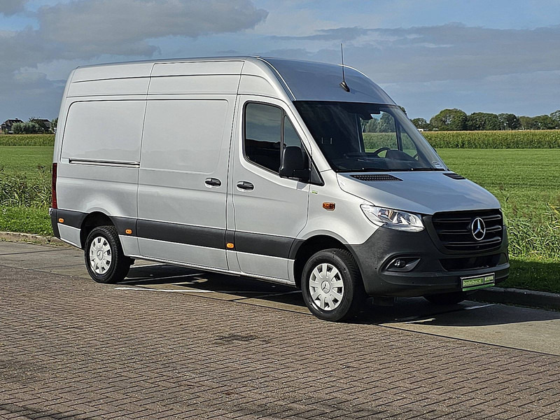 Mercedes-Benz Sprinter 317 L2H2 360 Camera RWD - Цельнометаллический фургон: фото 5 Mercedes-Benz Sprinter 317 L2H2 360 Camera RWD - Цельнометаллический фургон: фото 5