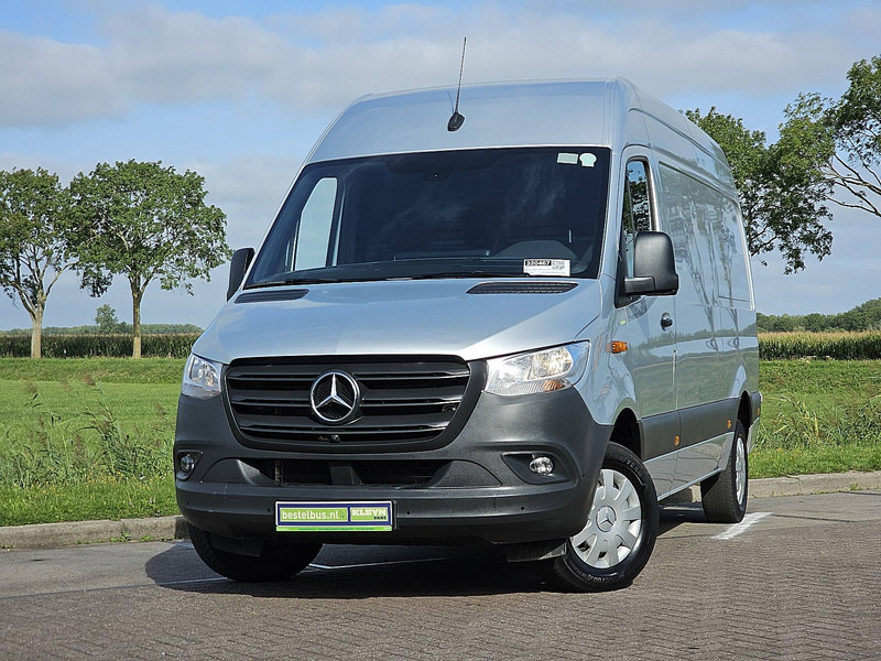 Mercedes-Benz Sprinter 317 L2H2 360 Camera RWD - Цельнометаллический фургон: фото 1 Mercedes-Benz Sprinter 317 L2H2 360 Camera RWD - Цельнометаллический фургон: фото 1