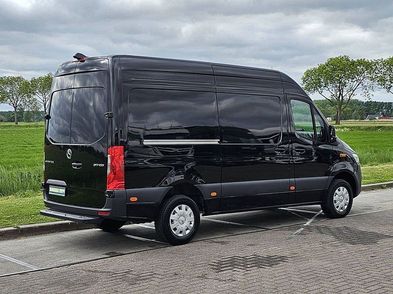 Mercedes-Benz Sprinter 317 L2H2 LED RWD! - Цельнометаллический фургон: фото 3 Mercedes-Benz Sprinter 317 L2H2 LED RWD! - Цельнометаллический фургон: фото 3