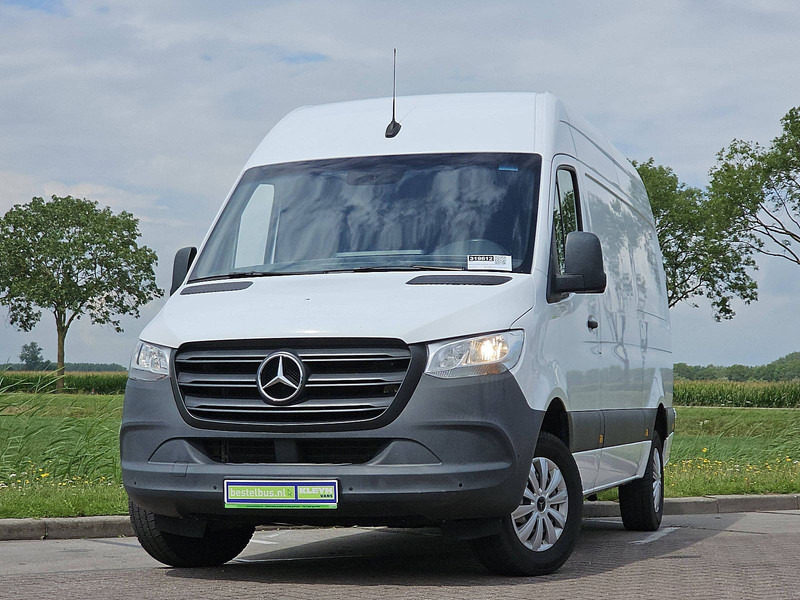 Mercedes-Benz Sprinter 317 L2H2 Mbux Airco - Цельнометаллический фургон: фото 1 Mercedes-Benz Sprinter 317 L2H2 Mbux Airco - Цельнометаллический фургон: фото 1