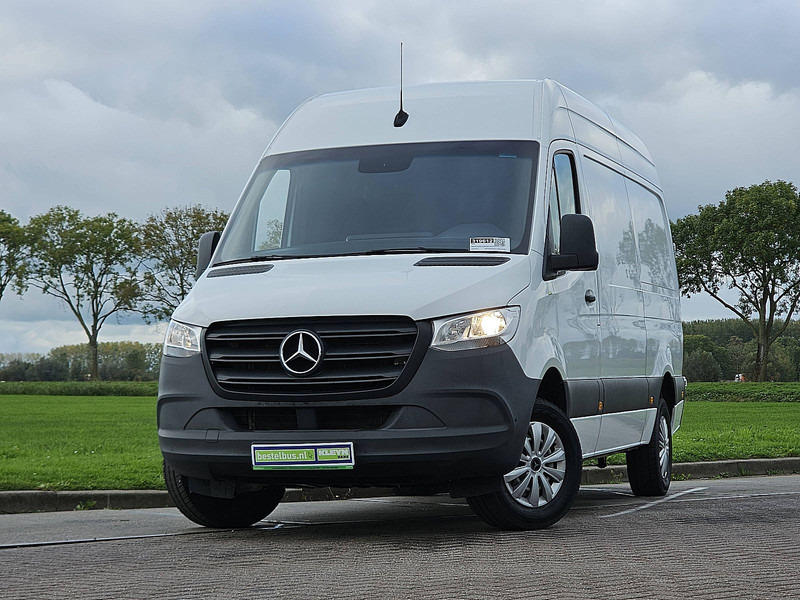 Mercedes-Benz Sprinter 317 L2H2 Mbux Trekhaak ! - Цельнометаллический фургон: фото 1 Mercedes-Benz Sprinter 317 L2H2 Mbux Trekhaak ! - Цельнометаллический фургон: фото 1