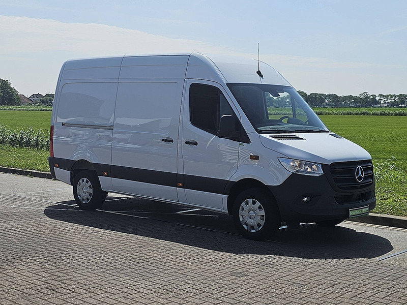 Mercedes-Benz Sprinter 317 L2H2 Navi Mbux - Цельнометаллический фургон: фото 5 Mercedes-Benz Sprinter 317 L2H2 Navi Mbux - Цельнометаллический фургон: фото 5