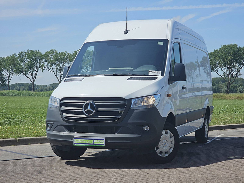 Mercedes-Benz Sprinter 317 L2H2 Navi Mbux - Цельнометаллический фургон: фото 1 Mercedes-Benz Sprinter 317 L2H2 Navi Mbux - Цельнометаллический фургон: фото 1