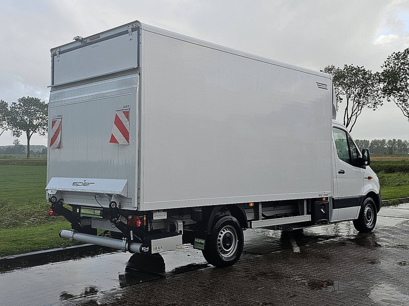 Mercedes-Benz eSprinter Bakwagen Laadklep! - Фургон с закрытым кузовом, Электрический фургон: фото 3 Mercedes-Benz eSprinter Bakwagen Laadklep! - Фургон с закрытым кузовом, Электрический фургон: фото 3