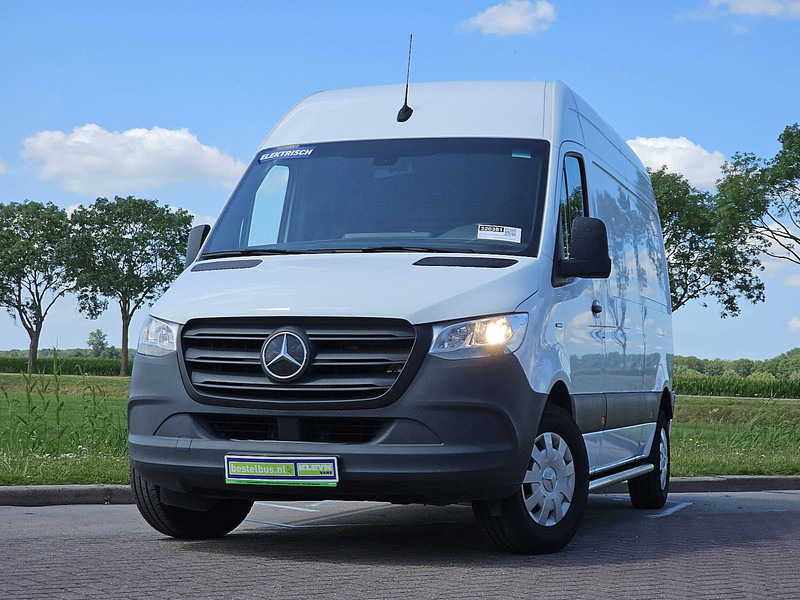 Mercedes-Benz eSprinter L2H2 35 KWH - Цельнометаллический фургон, Электрический фургон: фото 1 Mercedes-Benz eSprinter L2H2 35 KWH - Цельнометаллический фургон, Электрический фургон: фото 1