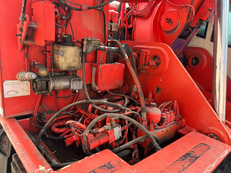 Колёсный экскаватор Atlas 1404: фото 6