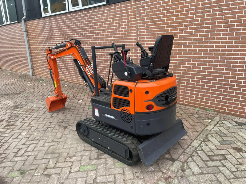 Rhino RTE-11B - Мини-экскаватор: фото 2 Rhino RTE-11B - Мини-экскаватор: фото 2