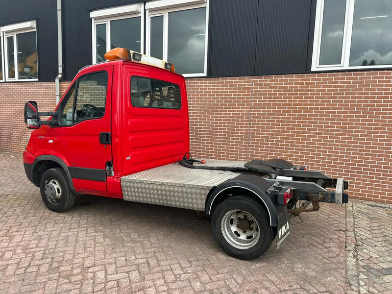 Iveco Daily 40 C18 - Тягач: фото 3 Iveco Daily 40 C18 - Тягач: фото 3
